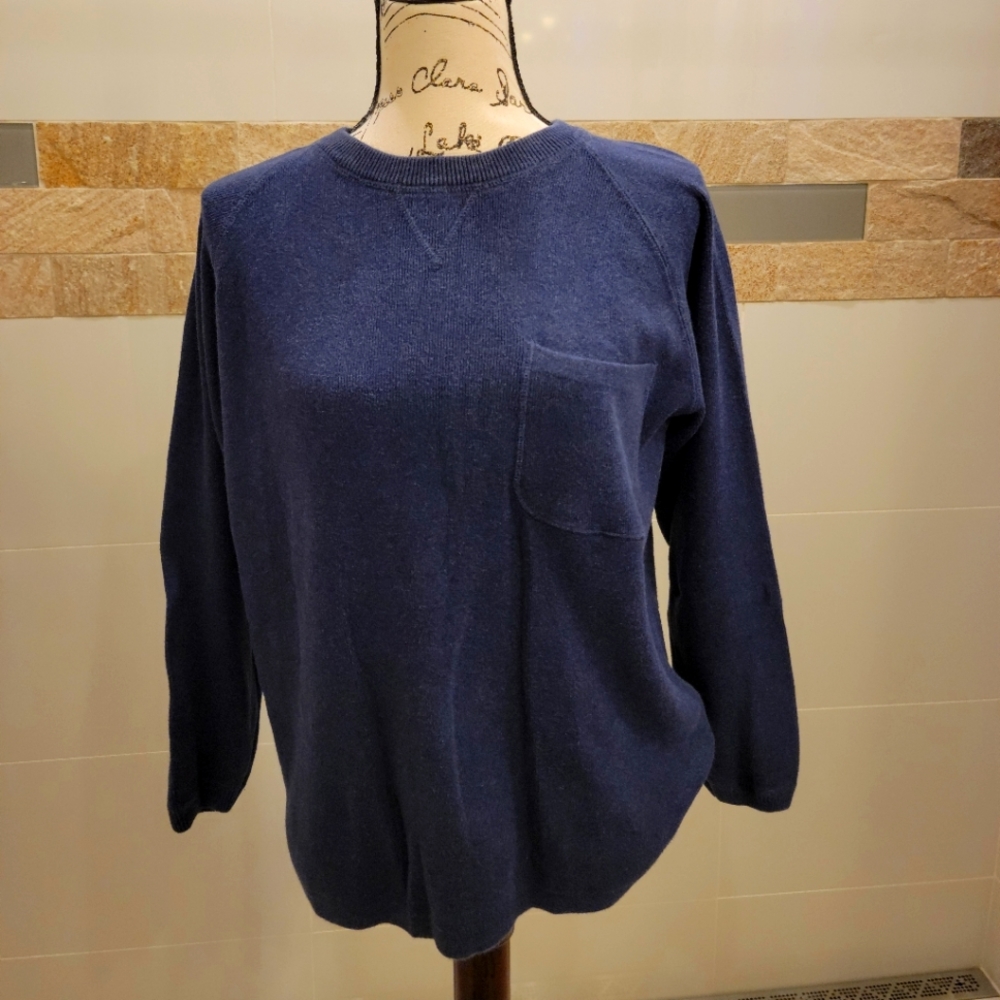 Eddie Bauer sweater size small
